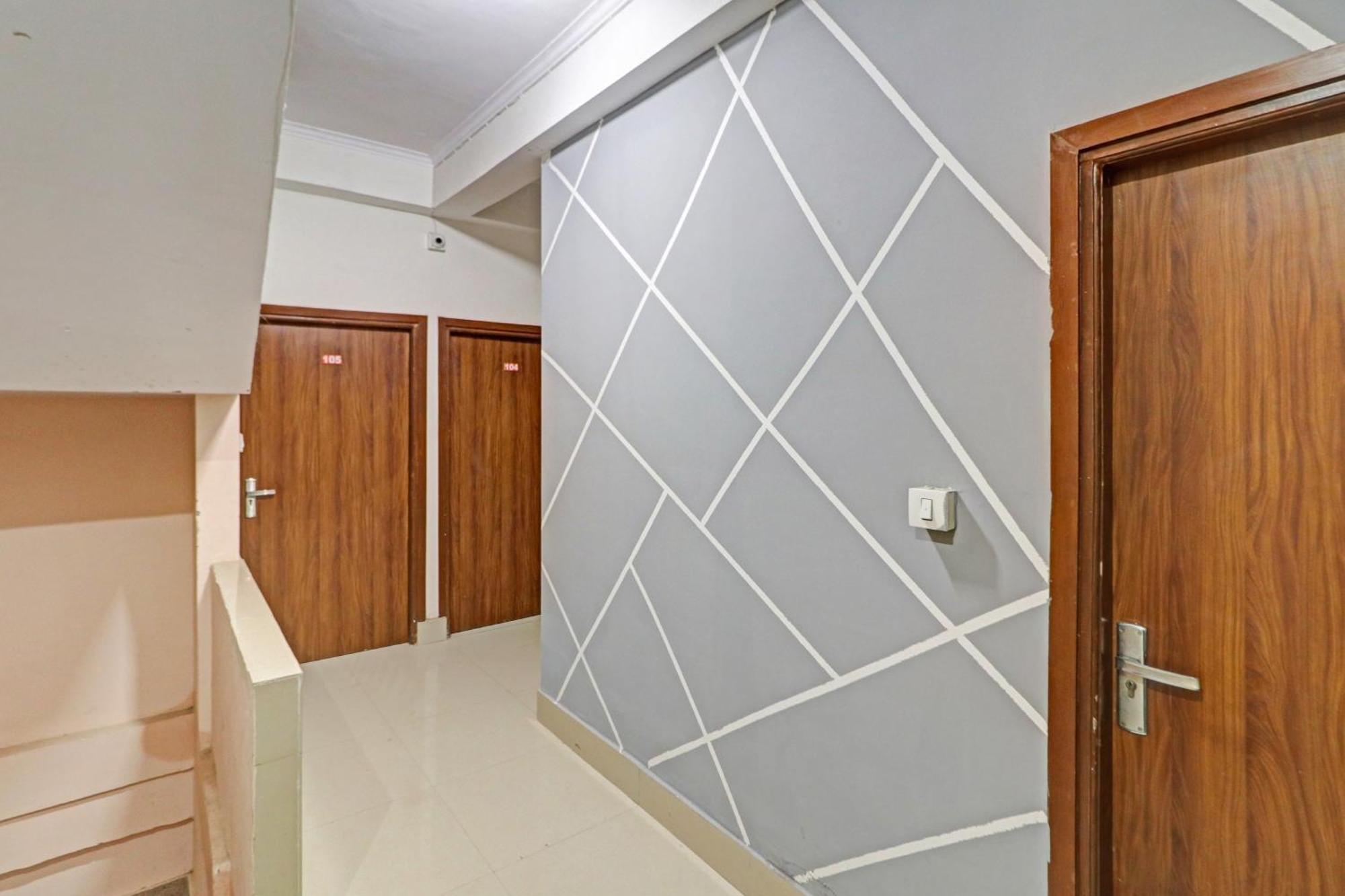 Hotel O Star Ki New Delhi Extérieur photo