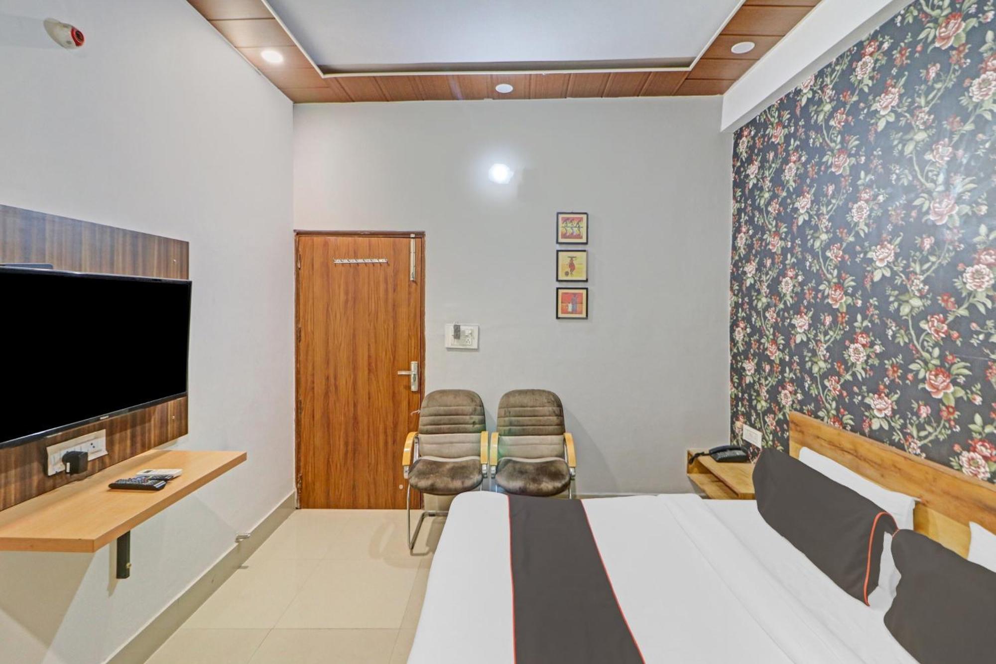 Hotel O Star Ki New Delhi Extérieur photo