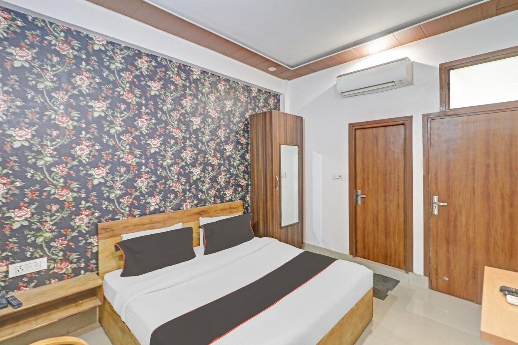 Hotel O Star Ki New Delhi Extérieur photo